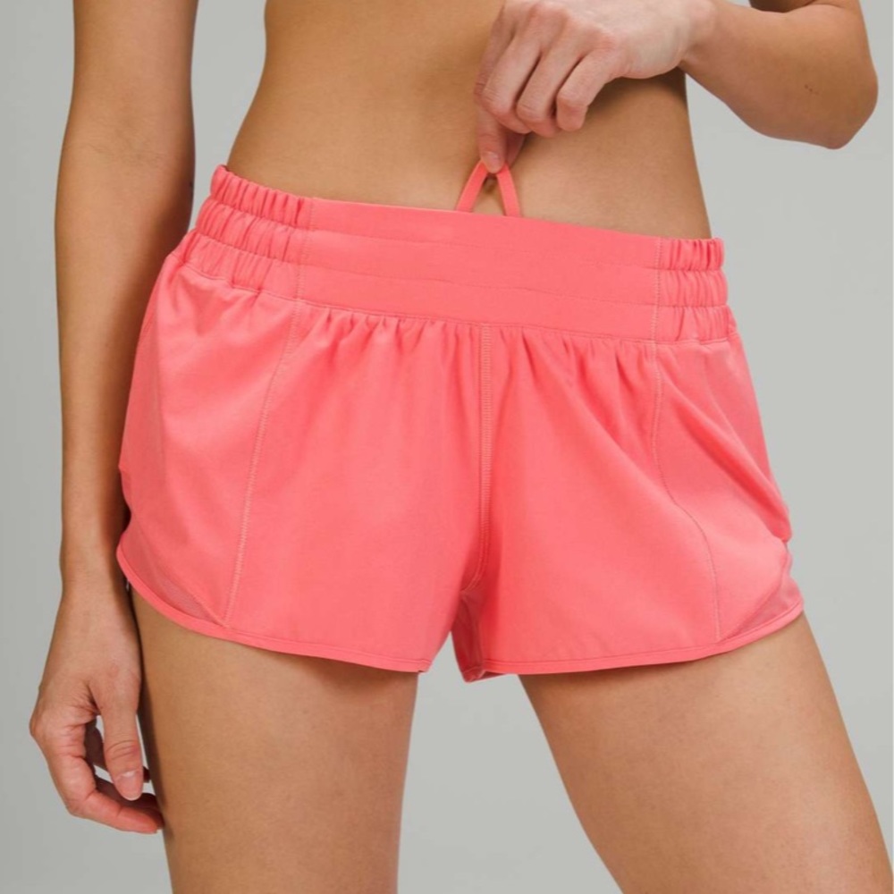 Lululemon Hotty Hot Low-Rise 2.5” Raspberry Cream 6
